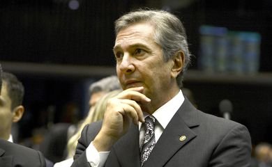 0A8B32B8-5BBB-434D-AD00-3CAAD617A1C5