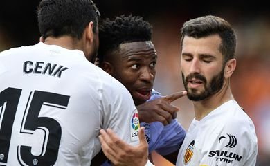 5CC6184A-B741-4340-9EAC-FB7A05265E85