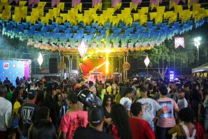 75DAB753-1B77-4DFE-90AA-4A7D95A38FD1