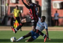 Vitória faz 3 a 2 de virada sobre Bahia em 1º jogo da final do Baianão