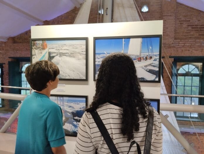 e658ef9f-96c4-4831-8d71-72e8d25c724f