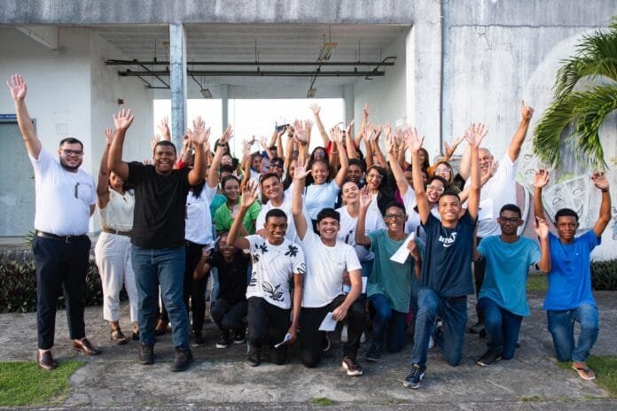 531b2928-c1d8-456b-990f-191e7963360f