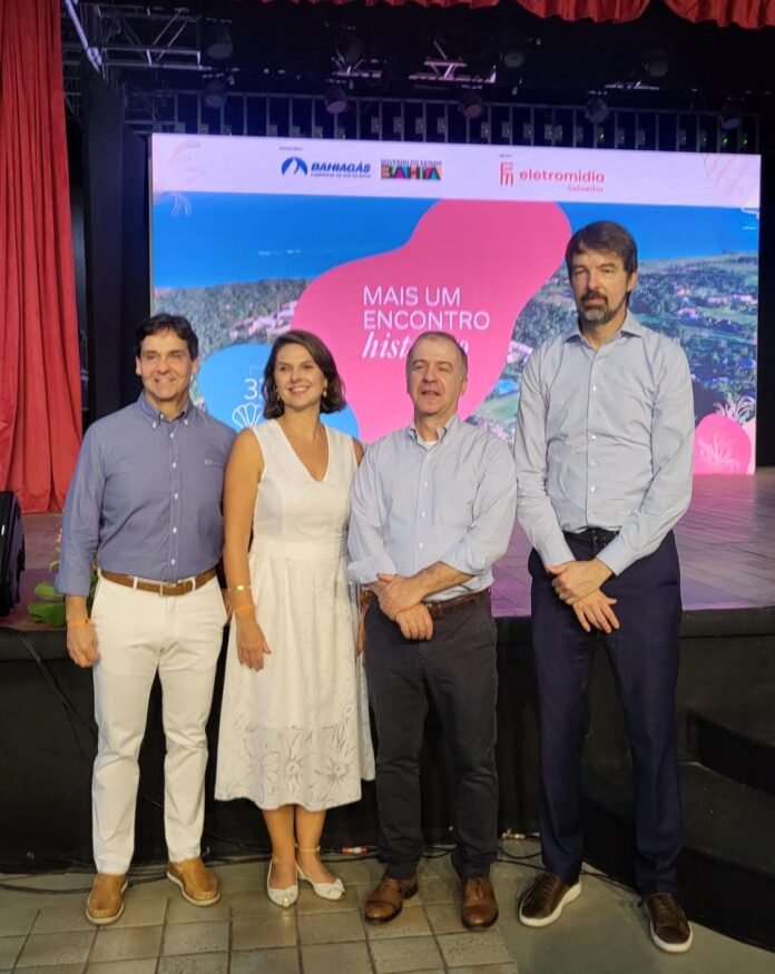 63b8d8b9-5a50-489f-8f2b-6bffa35626c1