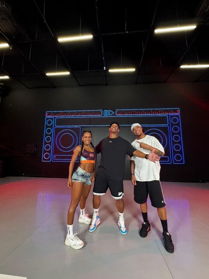 71bbbecd-c20f-4438-8c9c-76e9d7512526