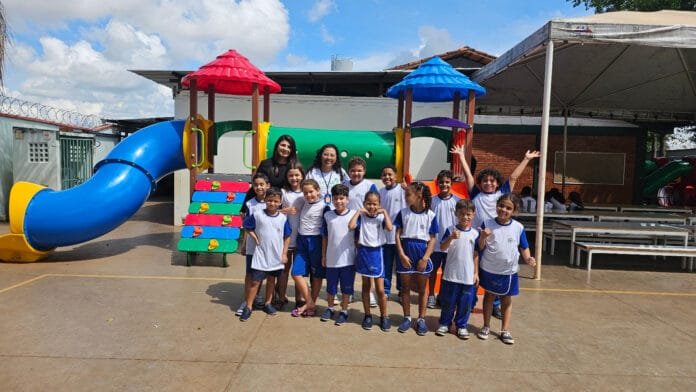 df620979-7cd4-48ad-9284-74561d49b2fb