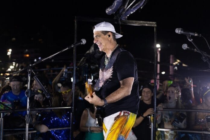 e3d20b4c-0779-439f-9ade-8baabbe28b6c