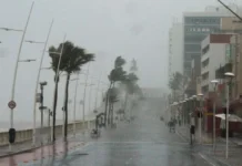 Bahia tem 160 cidades sob alerta de chuva intensa; Salvador está na lista